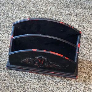 Wood Letter Holder by designSTYLES